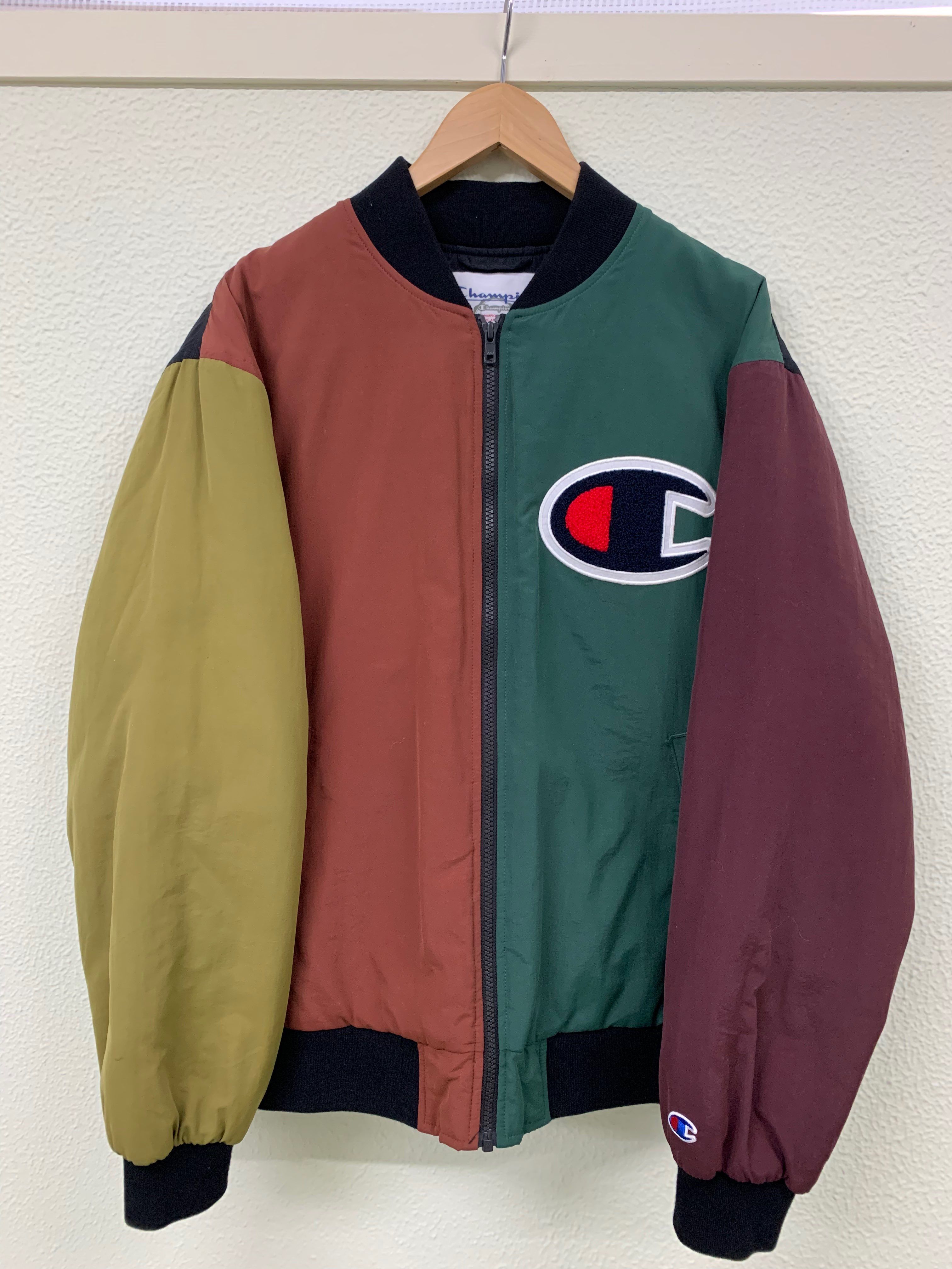 Supreme / Mitchell & Ness® Satin Varsity Jacket "Black"