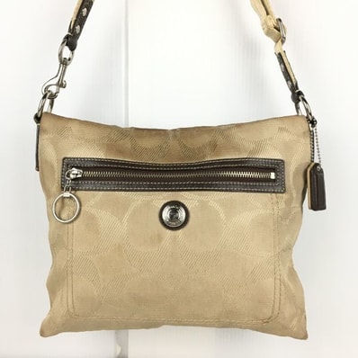 COACH/コーチ ショルダーバッグ ベージュ/薄茶 ポケット5か所 管NO.TB5-69