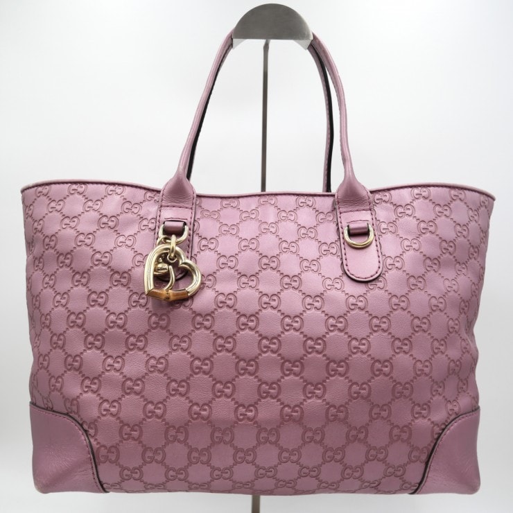 GUCCI(グッチ)シマ トートバッグ ハートチャーム付き レディース ピンク レザー GGエンボス ゴールド金具 269956【中古】