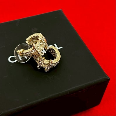 CHANEL シャネル ココマーク GP ラインストーン ピアス ゴールド
65807