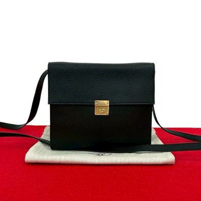 HERMES エルメス クリック 16 ロゴ 金具 シェーブル ショルダーバッグ ブラック
30486