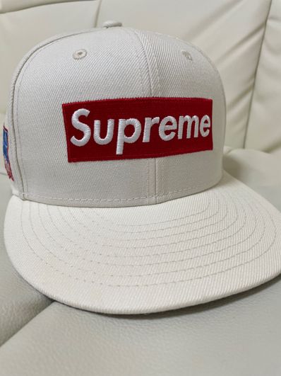 Supreme World Famous Box Logo New Era® "White"