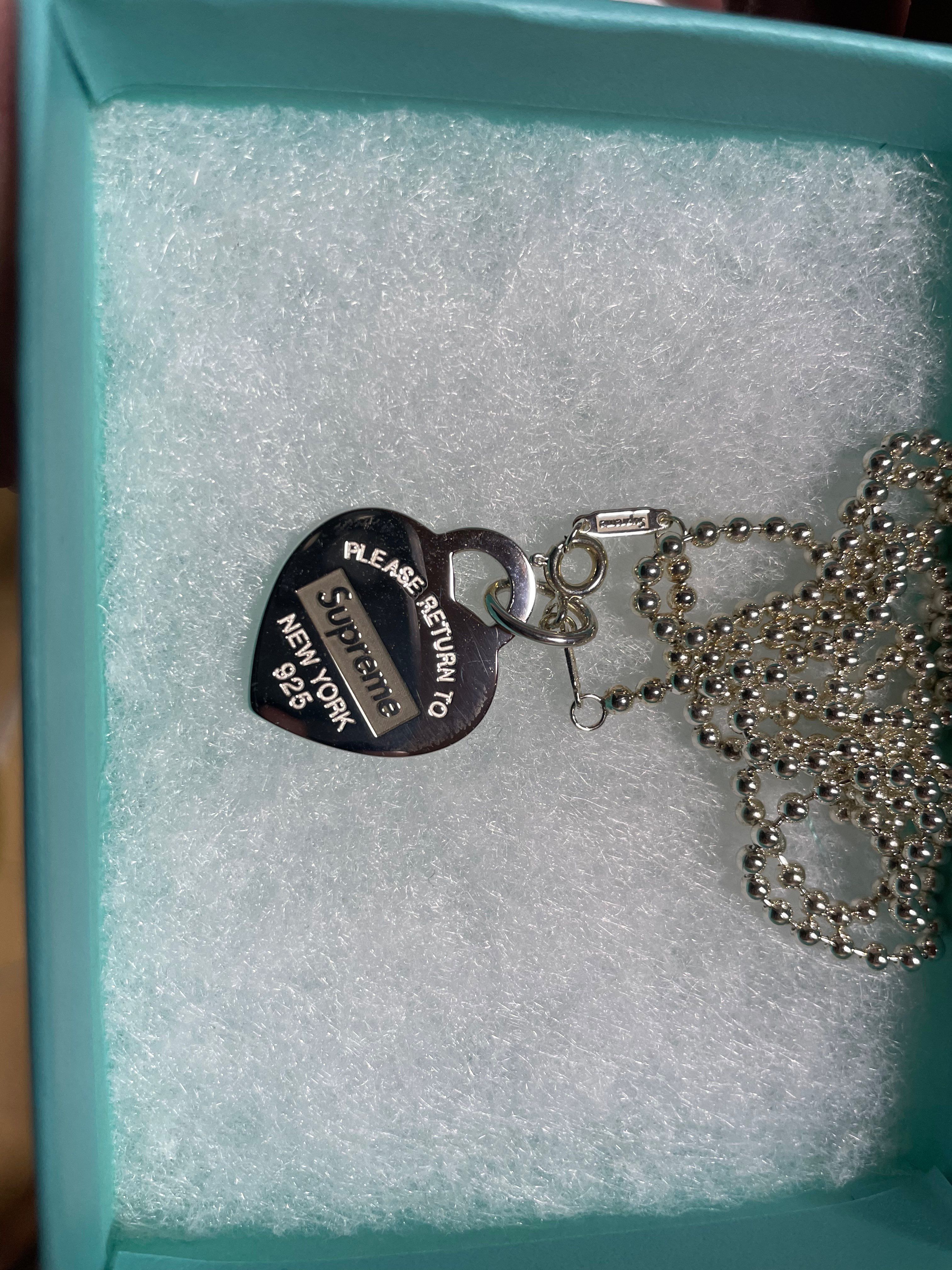 Supreme / Tiffany & Co. Return to Tiffany Heart Tag Pendant "Silver"