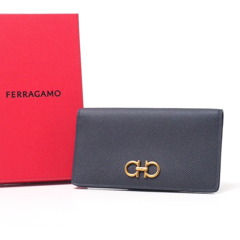 ■美品■Salvatore Ferragamo サルヴァトーレフェラガモ ガンチーニ カードウォレット 長財布 ロゴ 型押しカーフレザー ネイビー ブランド古着【中古】20250828/RA5864