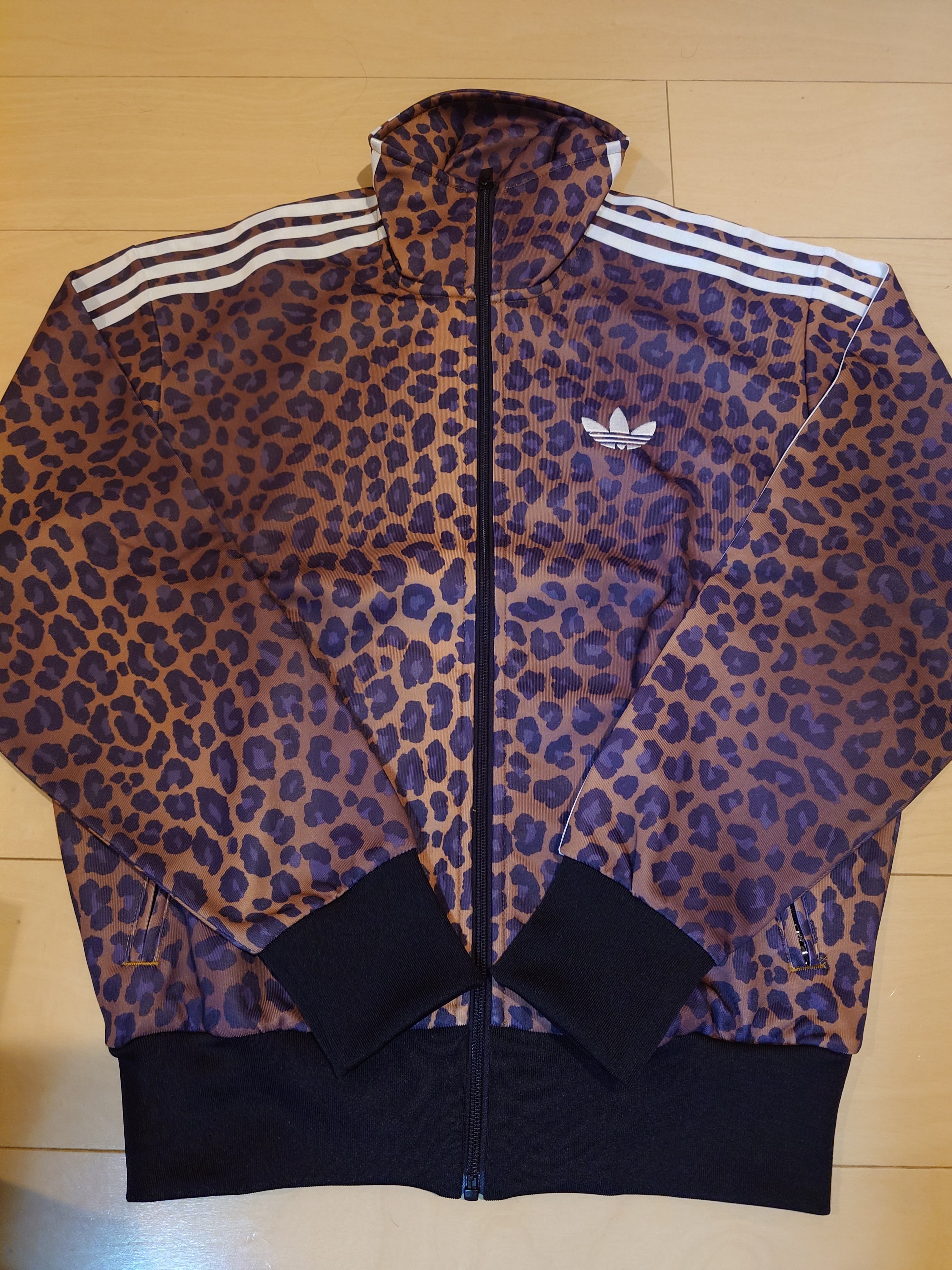 A (未使用に近い)】adidas アディダス U LEO TT アウター JV7578 ABC