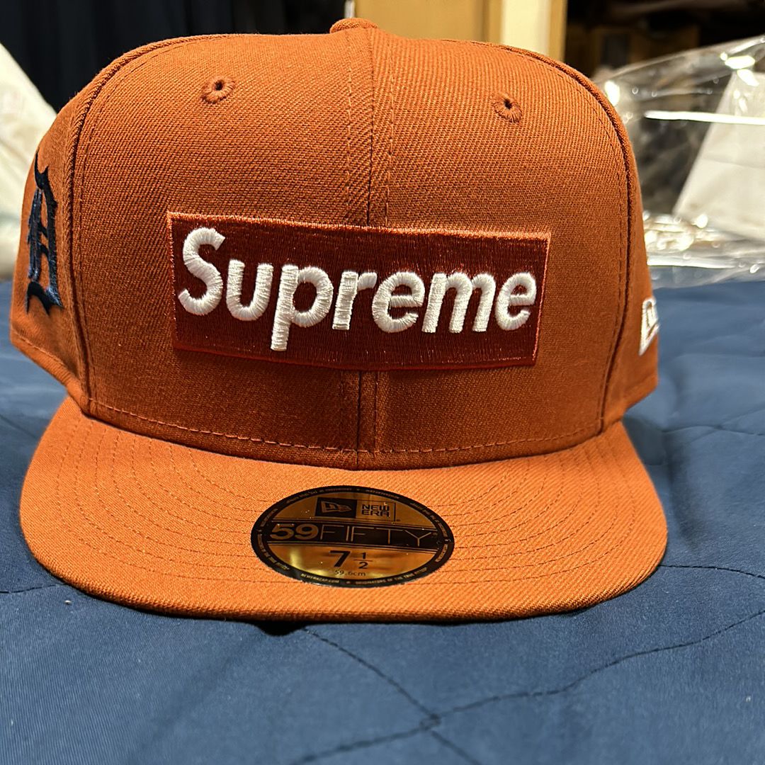 Supreme MLB Teams Box Logo New Era "Burnt Orange"