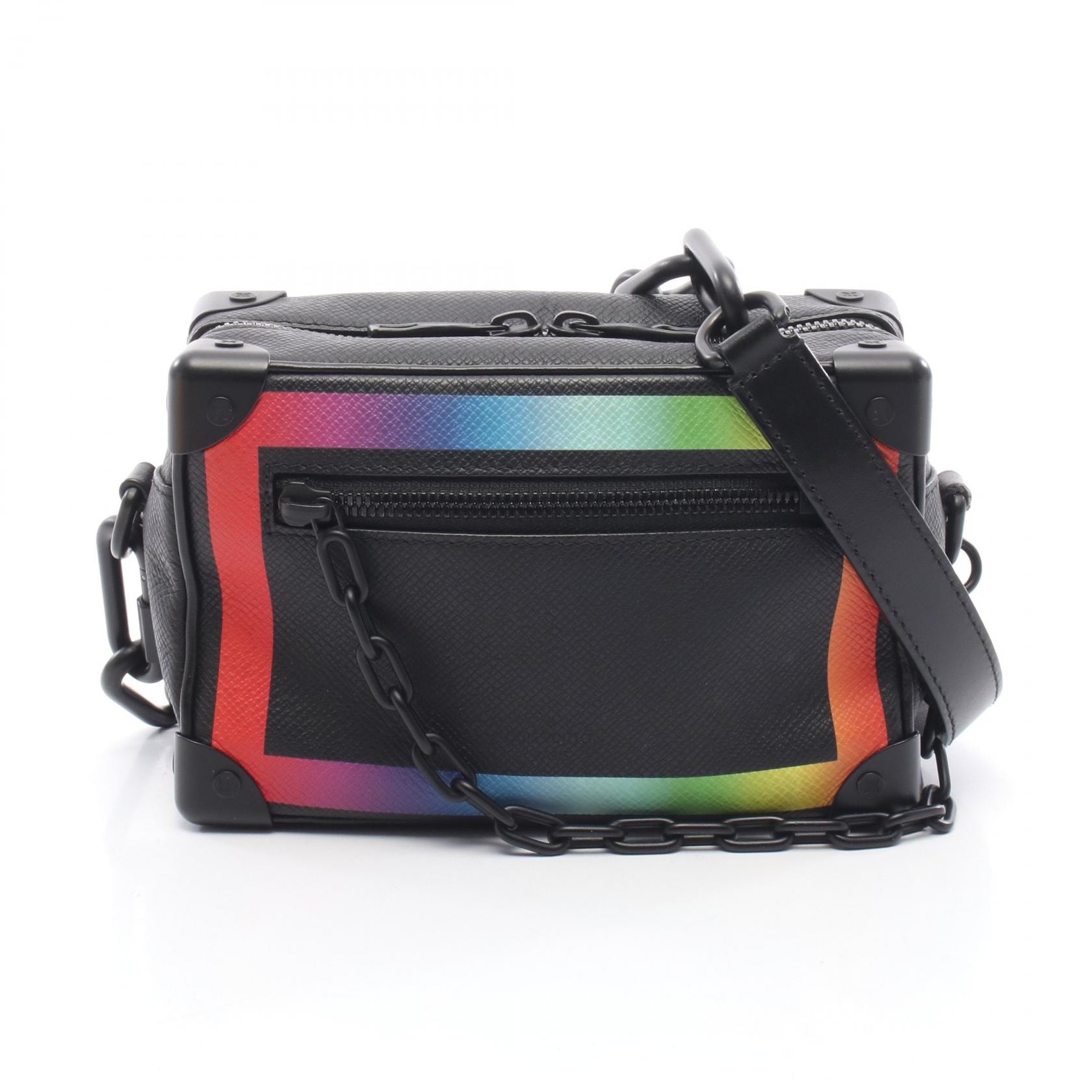 ルイ・ヴィトン LOUIS VUITTON ミニ ソフトトランク ショルダーバッグ バッグ レザー タイガ メンズ ブラック系 / マルチカラー / レインボー M30351 【中古】