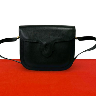 YVES SAINT LAURENT イヴ・サンローラン YSL ロゴ レザー ショルダーバッグ ブラック
31133