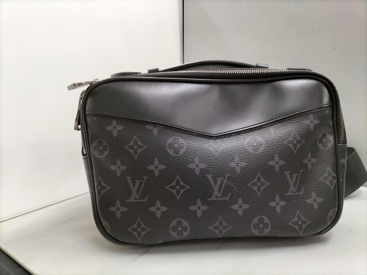 Louis Vuitton Bumbag Monogram Eclipse