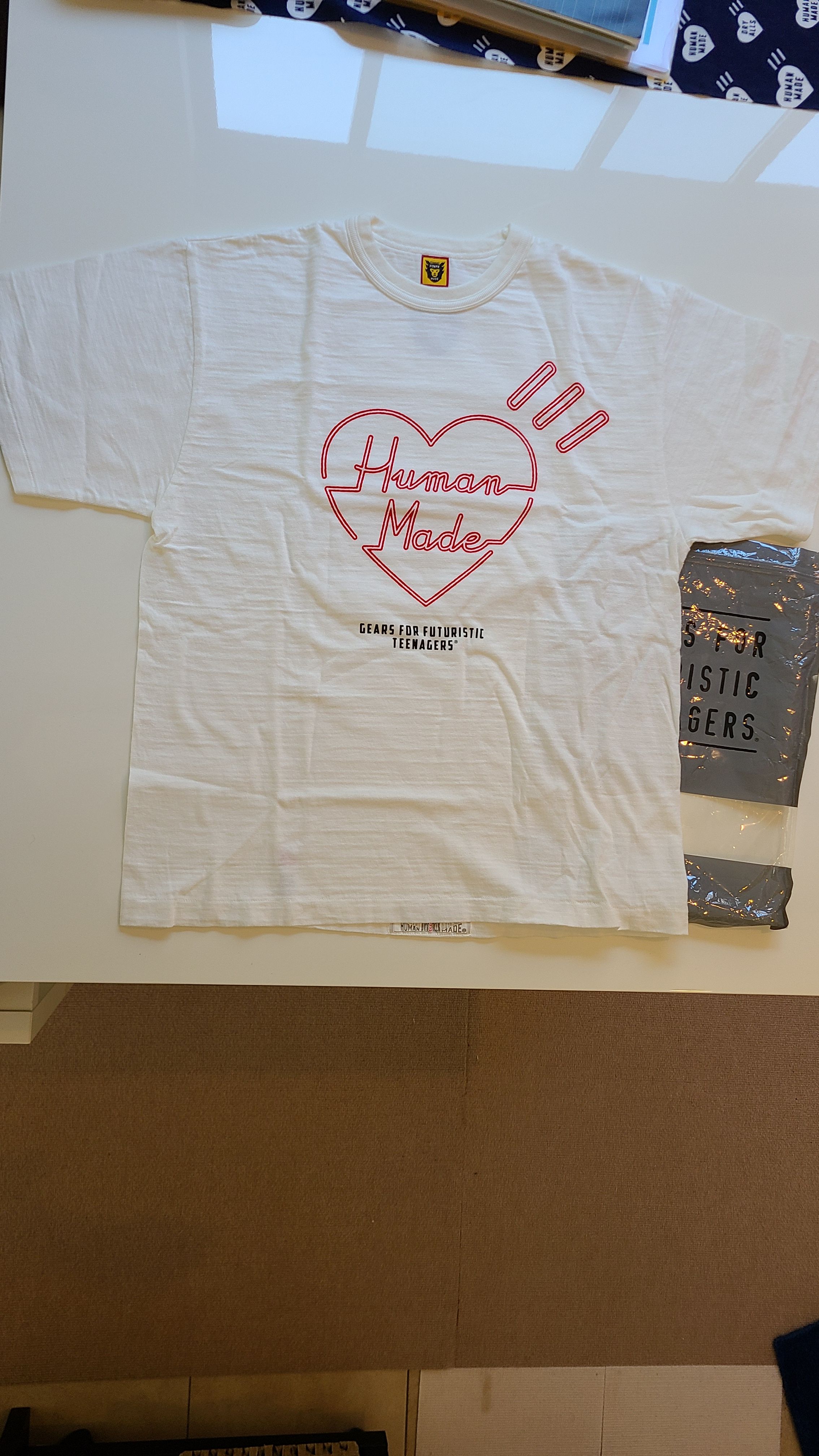 新品ヒューマンメイドTシャツ