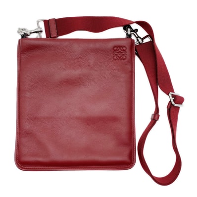 LOEWE ロエベ ニュートレド フラット ショルダーバッグ
アナグラム 358.29.L30 レザー レッド メンズ
【中古】