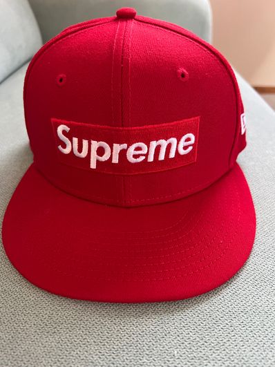 Supreme No Comp Box Logo New Era "Red"
