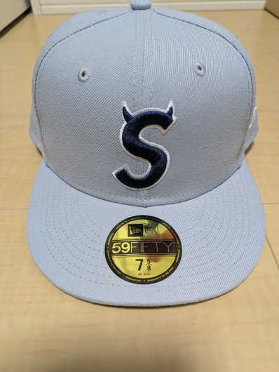 Supreme S Logo New Era "Grey" (22FW)