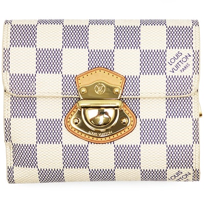 【美品】LOUIS VUITTON ルイ・ヴィトン コンパクトウォレット メンズ レディース ユニセックス ダミエ・アズール ポルトフォイユ・ジョイ LV刻印 ゴールド プッシュロック 三つ折り 革財布 小物 アイボリー 青 TA4184刻印 フランス製