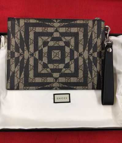 GUCCI GG Kaleido Clutch Bag "Beige/Black"