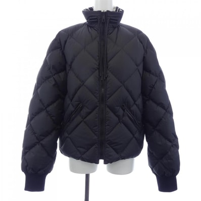 エルメス HERMES LA PROMENADE DU MATIN 2H0159D4 ダウンジャケット