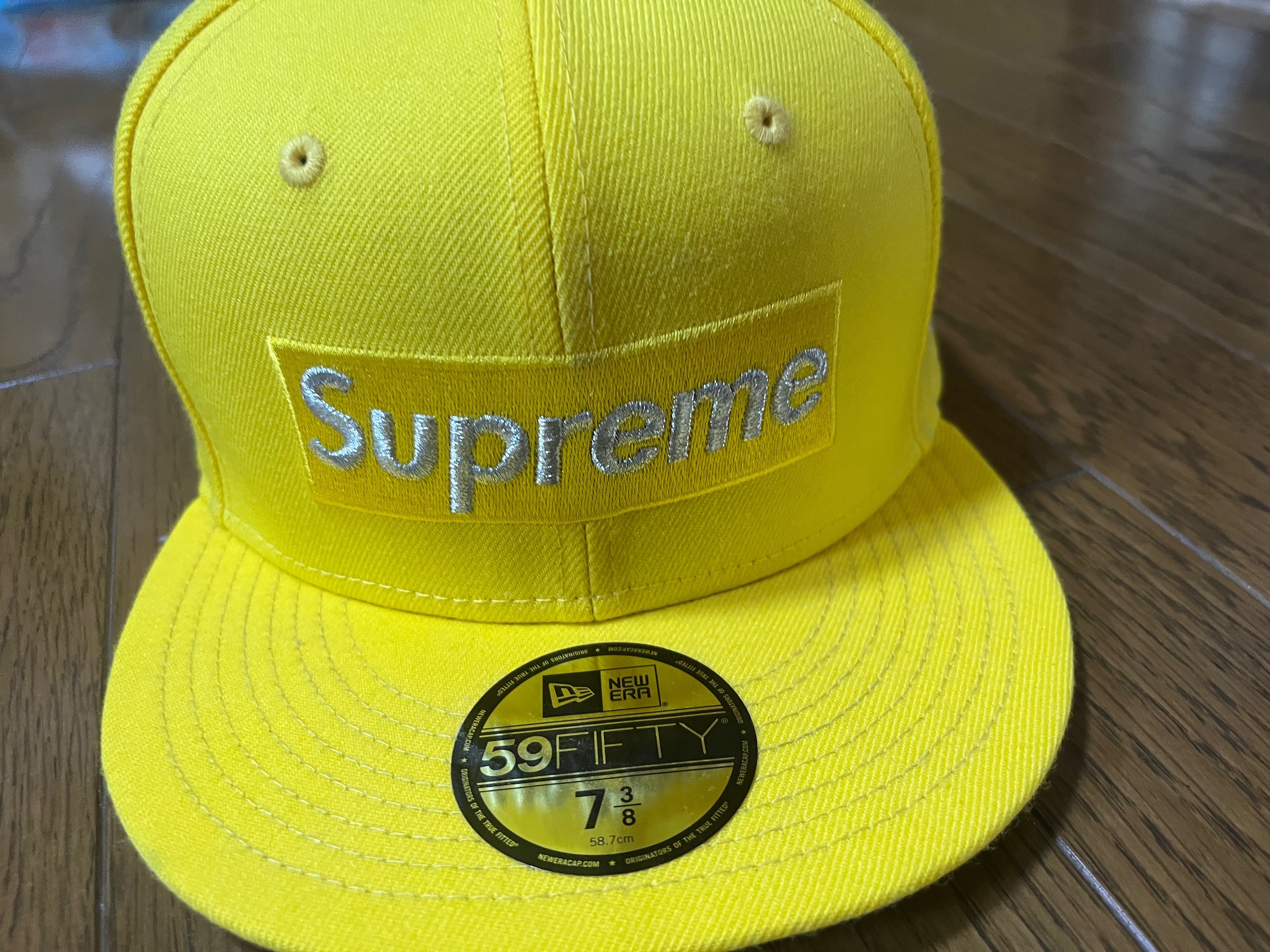 Supreme $1M Metallic Box Logo New Era® "Yellow"