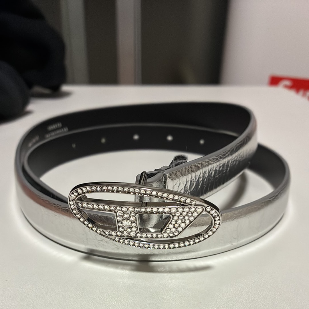 【新品未使用】DIESEL レディースシルバーベルト A (未使用に近い)】ディーゼル B-1dr Strass 20 レザーベルト