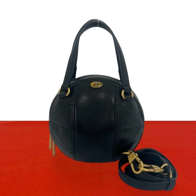 GUCCI グッチ バスケットボール シェイプ GG ロゴ 金具 レザー ショルダーバッグ ブラック
95068