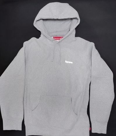 シュプリーム スモールロゴ スウェットパーカー