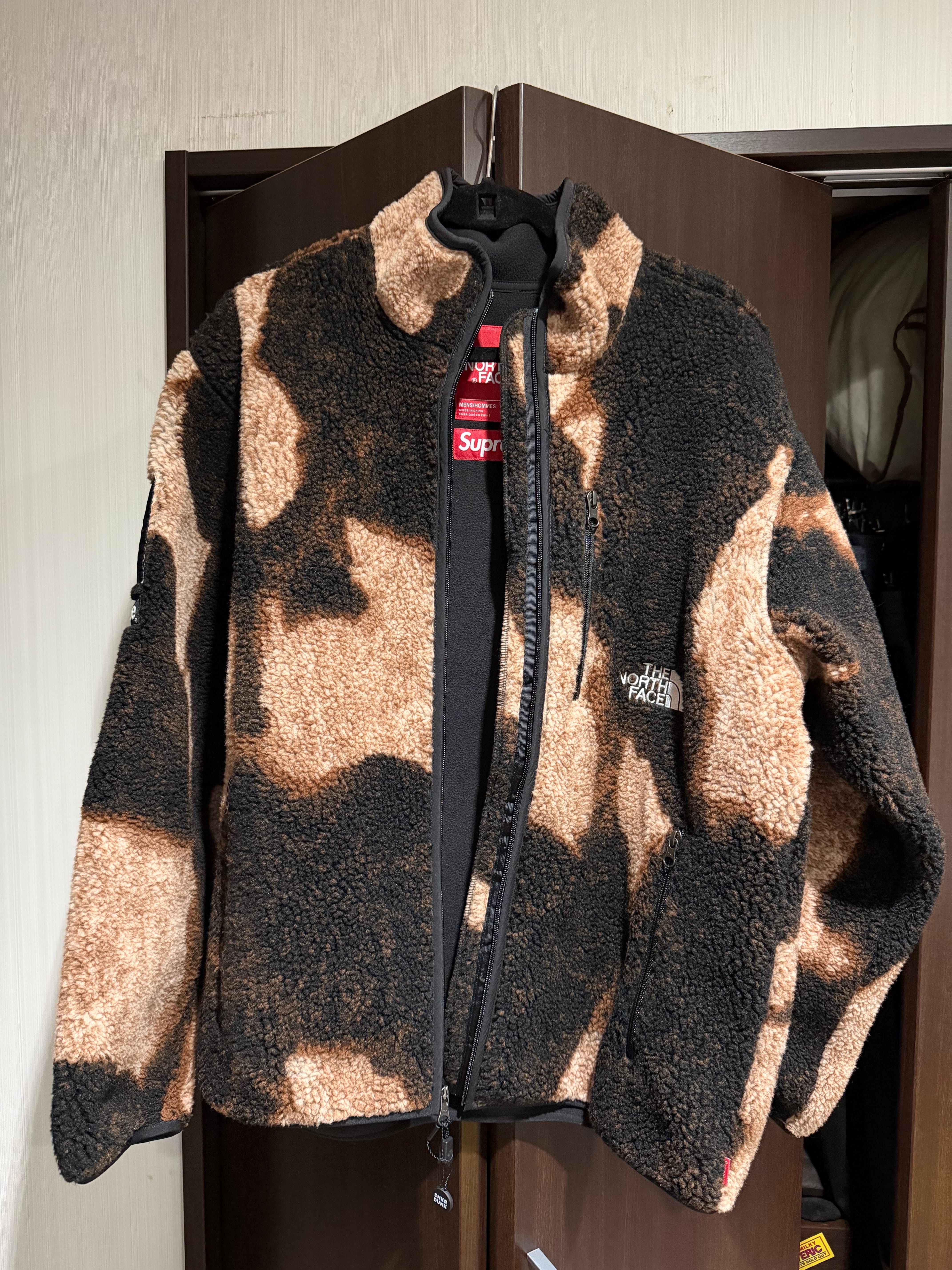 Supreme x The North Face Bleached Denim Print Fleece Jacket "Black"