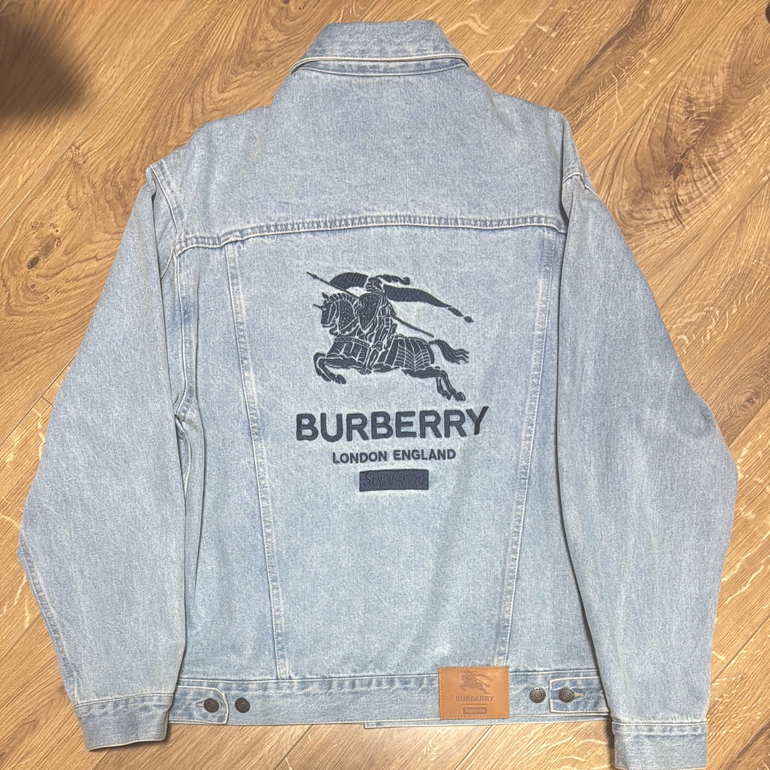 Supreme / Burberry Denim Trucker Jacket "Blue"