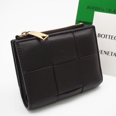 美品 BOTTEGAVENETA ボッテガヴェネタ カセット スモール 二つ折りウォレット 742698 二つ折り財布 ブラウン ラムスキン レディース