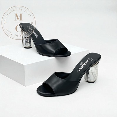 シャネル CHANEL サンダル 靴 シューズ レザー ブラック シルバー ココマーク 未使用