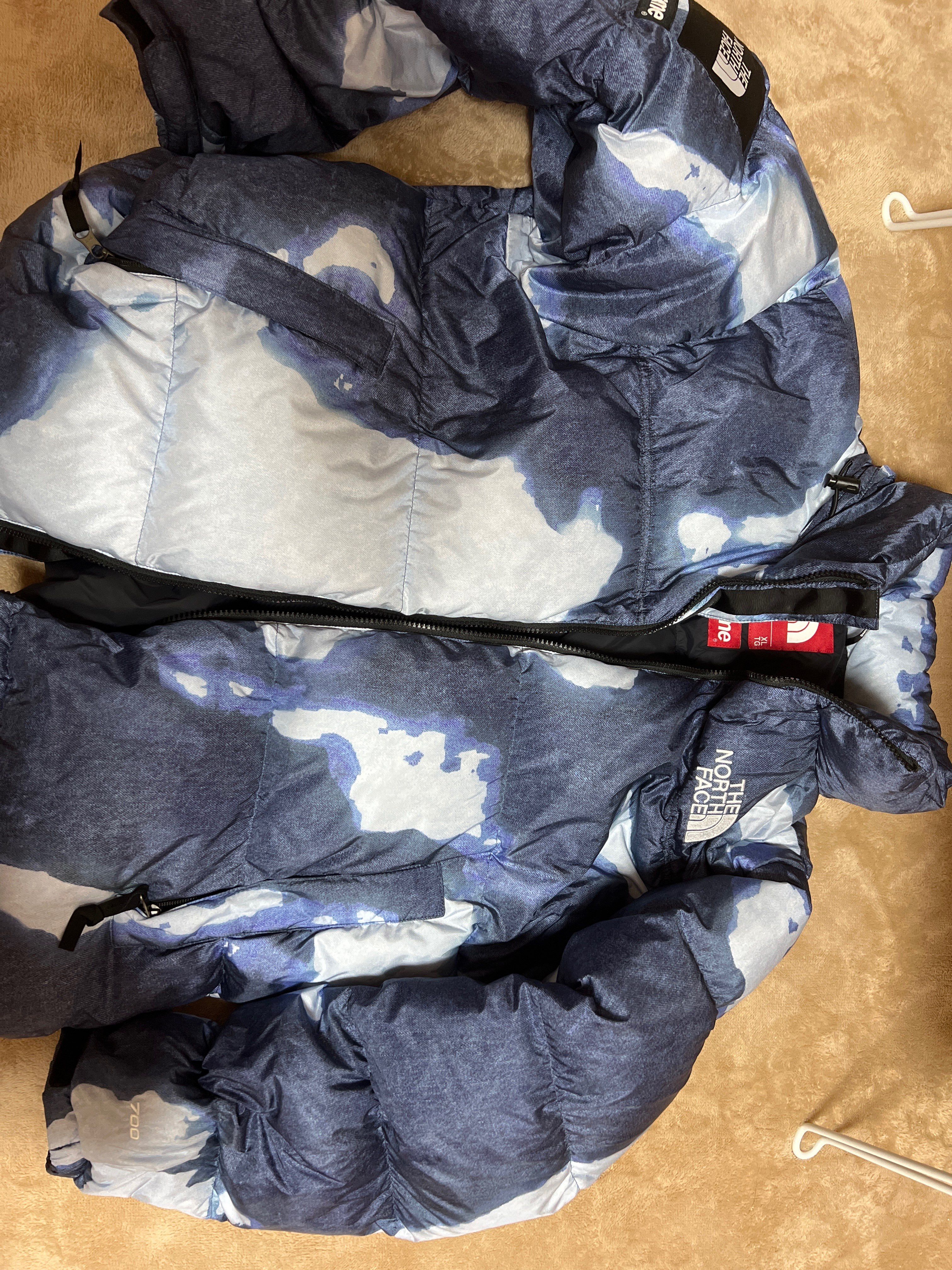 Supreme x The North Face Bleached Denim Print Nuptse Jacket "Indigo"