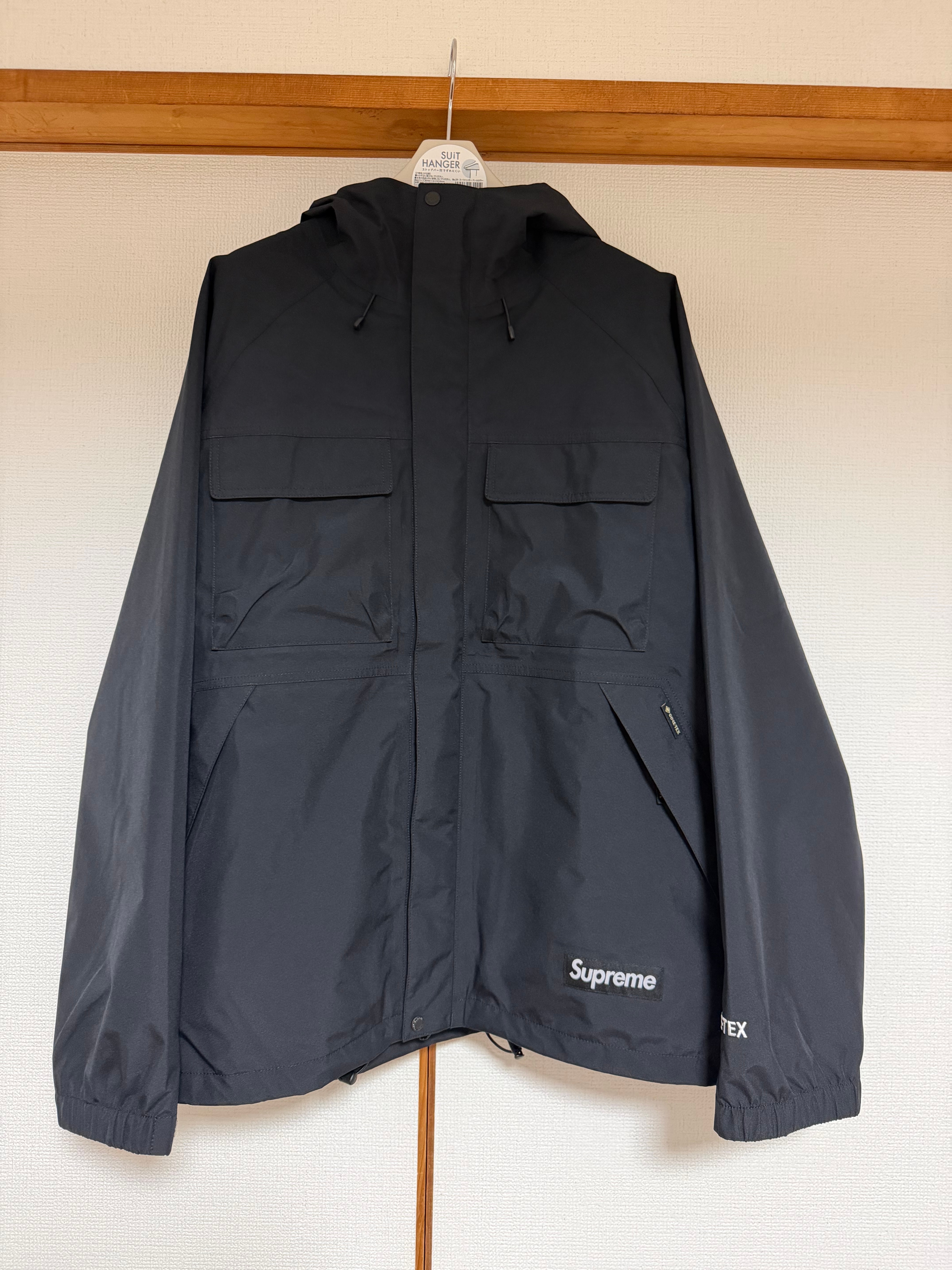 Supreme x Wu-Tang GORE-TEX Shell Jacket 