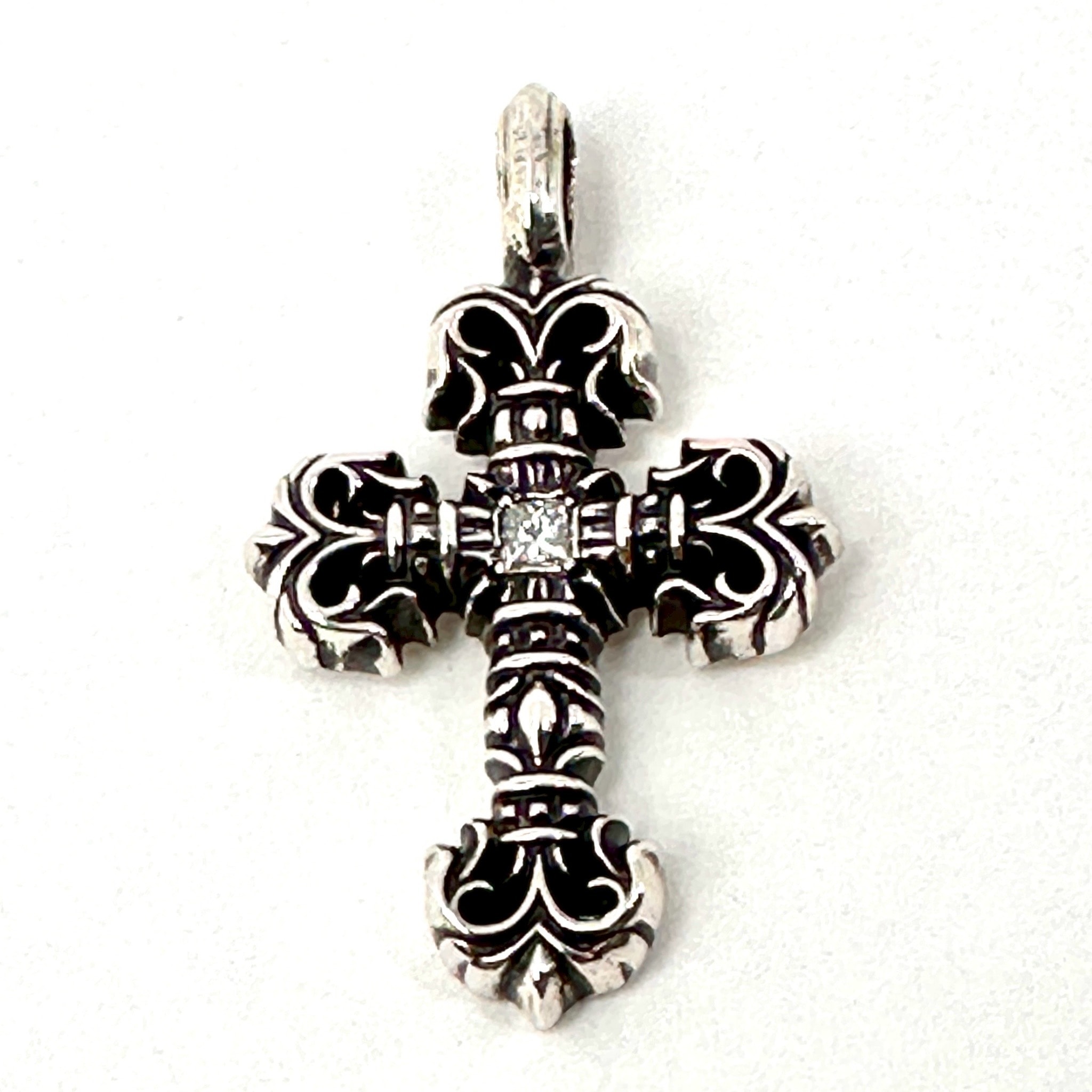 Chrome Hearts Tiny Filiglley Charm "Silver"