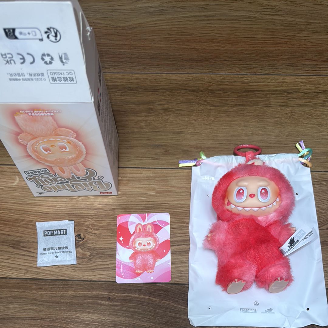 POP MART THE MONSTERS (LABUBU) Big into Energy Series Plush Pendant LOVE