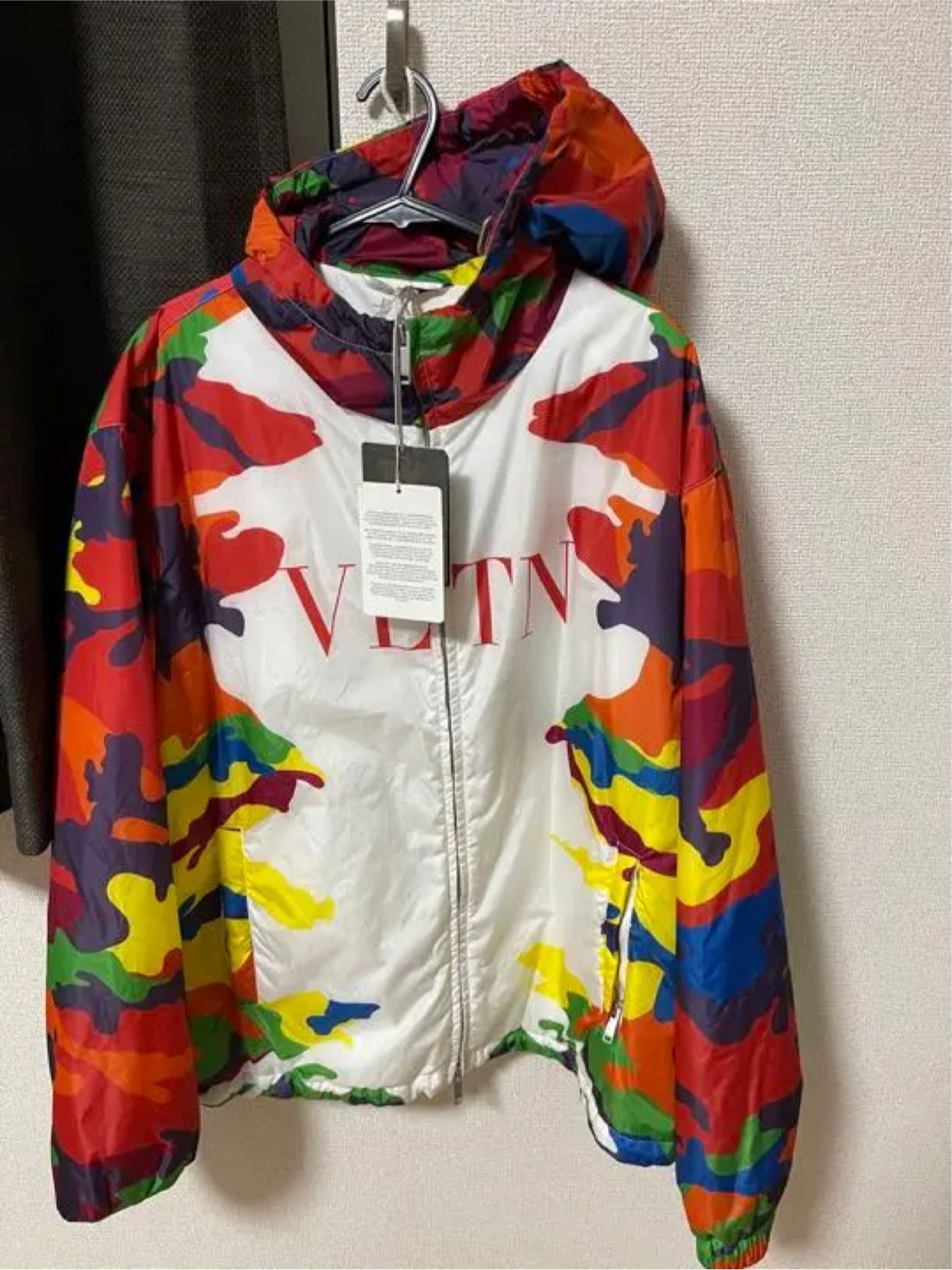 VALENTINO ナイロンジャケット