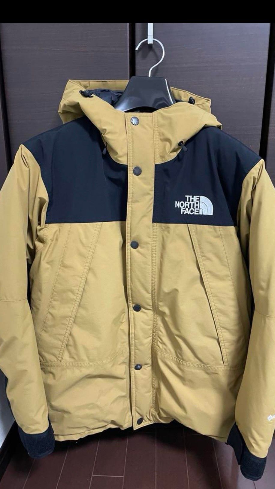 The North Face Mountain Down Jacket "British Khaki(BK)"