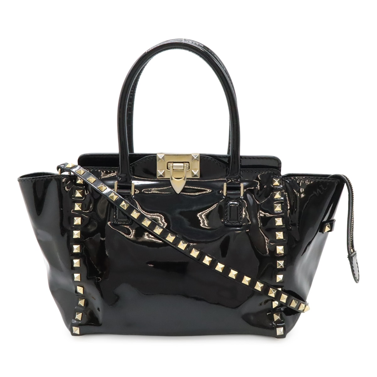 VALENTINO　ボディバッグ　ブラック ヴァレンティノ レザーロックスタッズクロスボディバッグ 