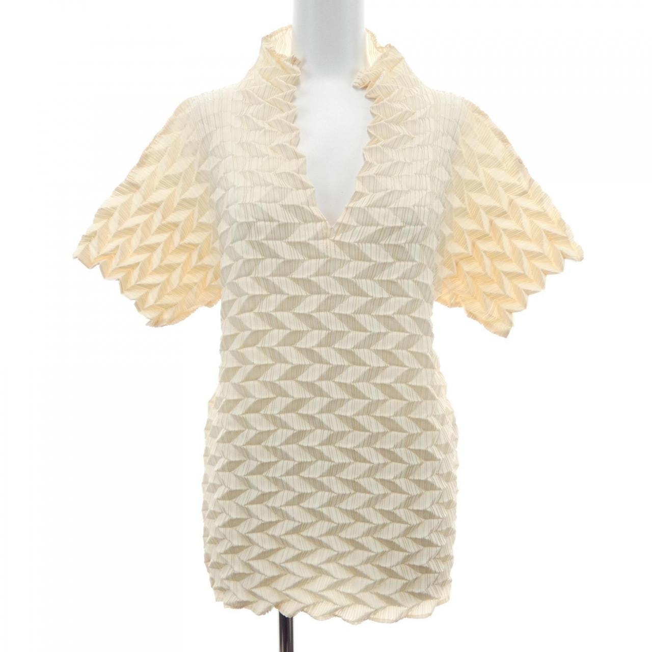 イッセイミヤケ ISSEY MIYAKE IM33FJ120 トップス
