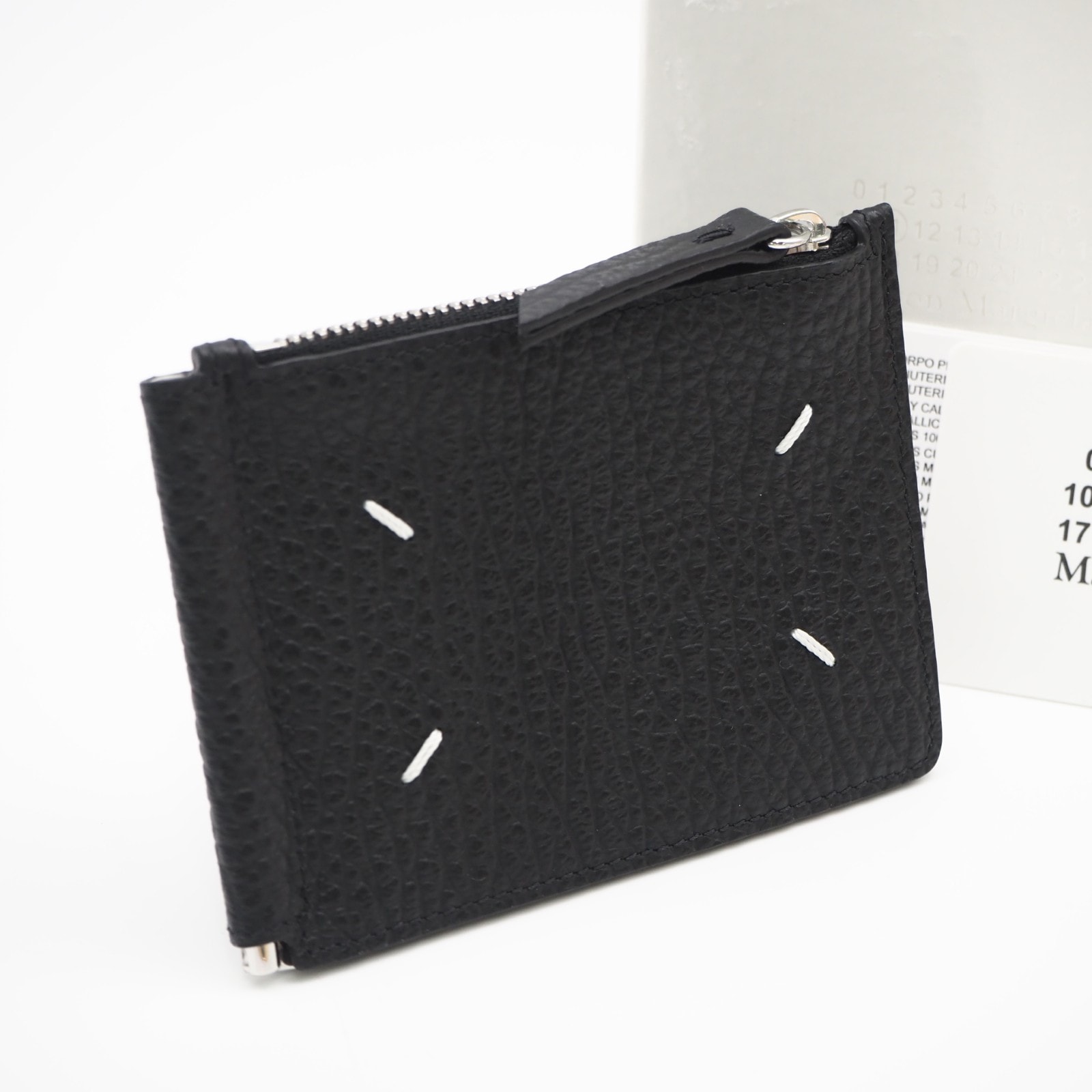極美品 MAISON MARGIELA メゾンマルジェラ レザー 4ステッチ 二つ折り財布 SA1UI0022 二つ折り財布 ブラック メンズ