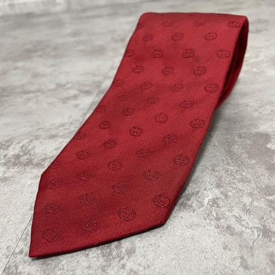 【GUCCI】グッチ インターロッキングG GGモノグラム ジャカード 小紋柄 総柄 ネクタイ レッド 赤 ボルドー イタリア製 メンズ ビジネス