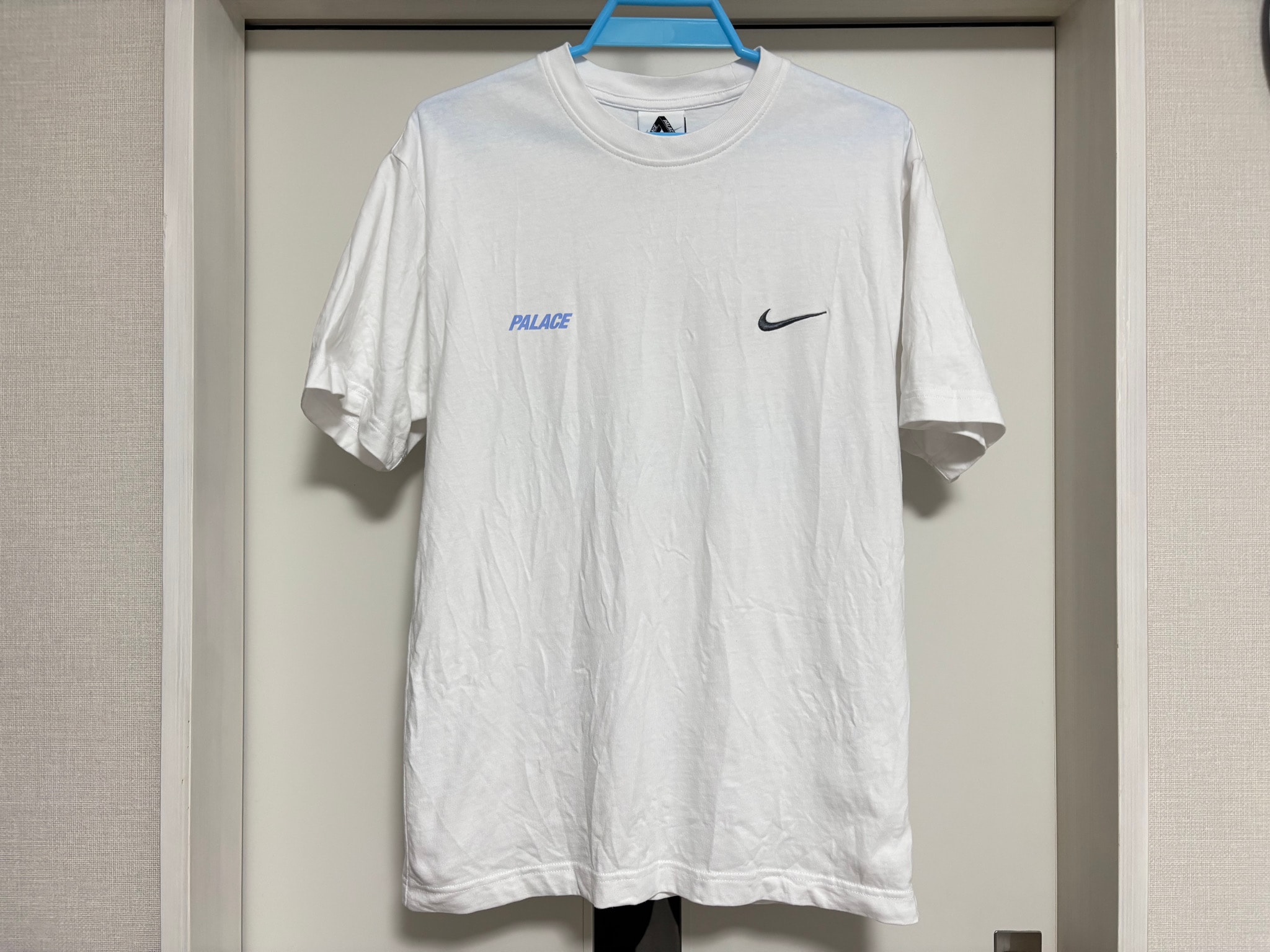 PALACE x Nike Font Swoosh T Shirt "White"