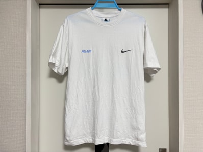 PALACE x Nike Font Swoosh T Shirt "White"