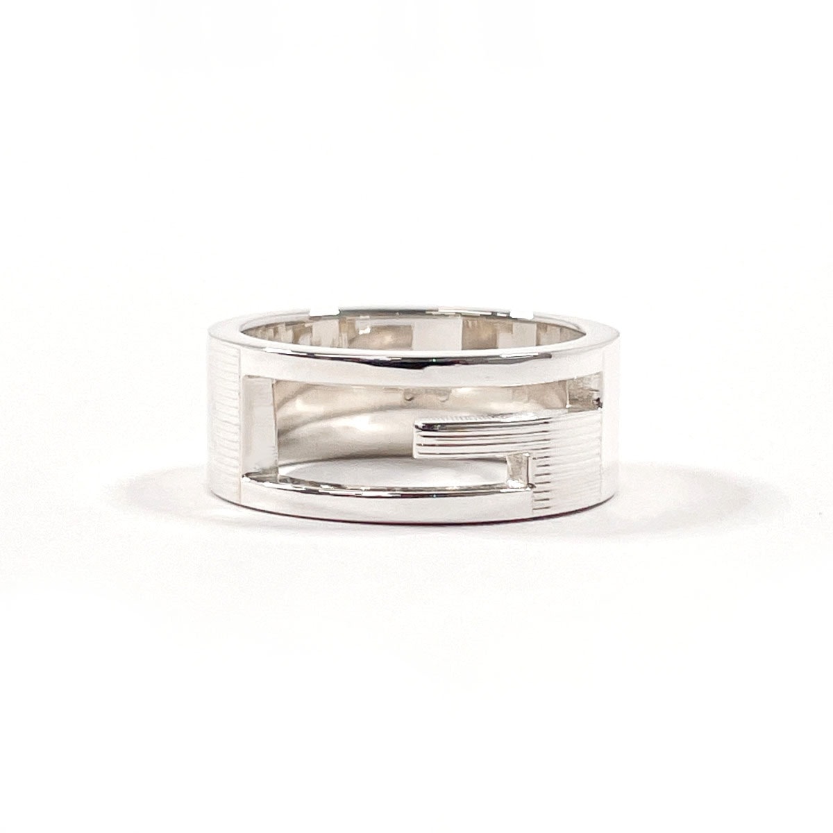 グッチ リング・指輪 ブランデッド カットアウトG シルバー