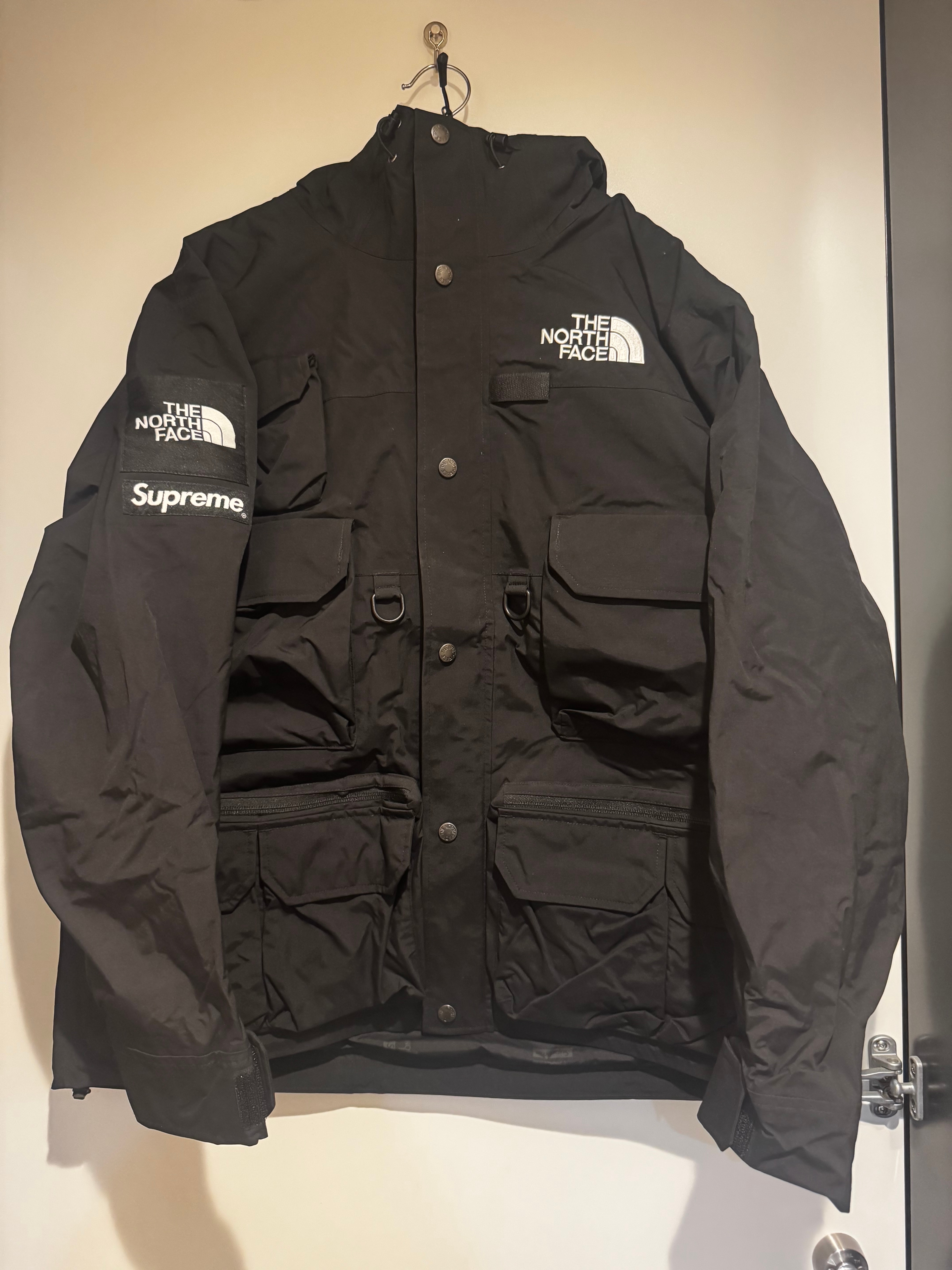 Supreme x The North Face Cargo Jacket "Black"