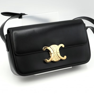 CELINE(セリーヌ)トリオンフ ショルダーバッグ ブラック レザー ゴールド金具 レディース フラップバッグ ヴィンテージ【中古】