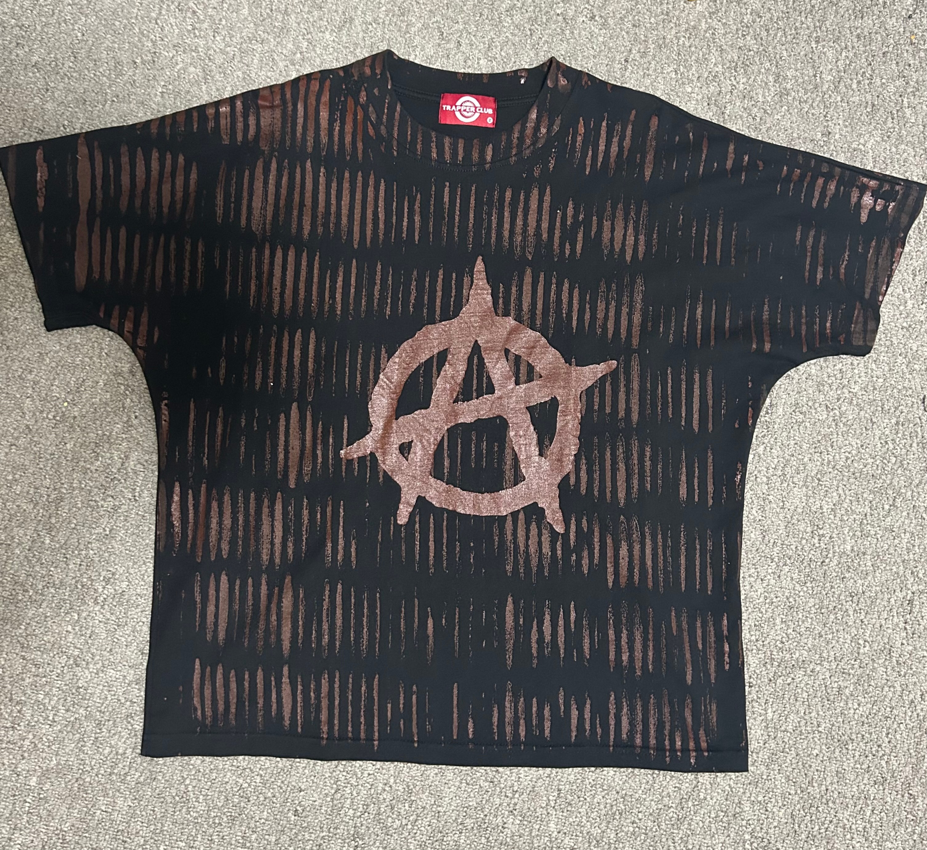 TRAPPER CLUB アナーキーマーク 総柄プリント 半袖Tシャツ ブラック