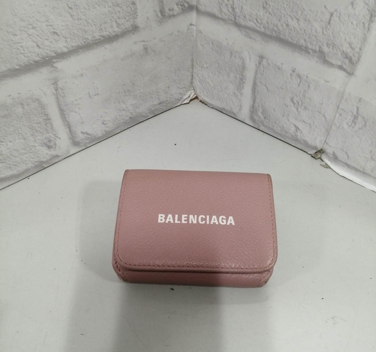 BALENCIAGA