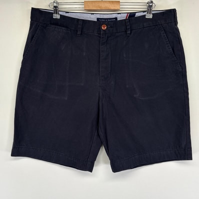 古着 トミーヒルフィガー TOMMY HILFIGER ショートパンツ チノ ハーフ 短パン ワンポイントロゴ 半ズボン w38 ブラック メンズ