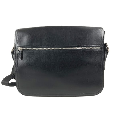 サルヴァトーレフェラガモ Salvatore Ferragamo ロゴ メッセンジャーバッグ 斜め掛け カバン フラップ ショルダーバッグ レザー ブラック