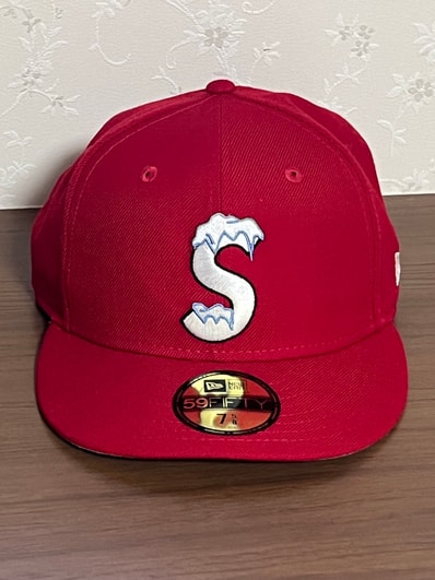 Supreme S Logo New Era® "Red" (20FW)