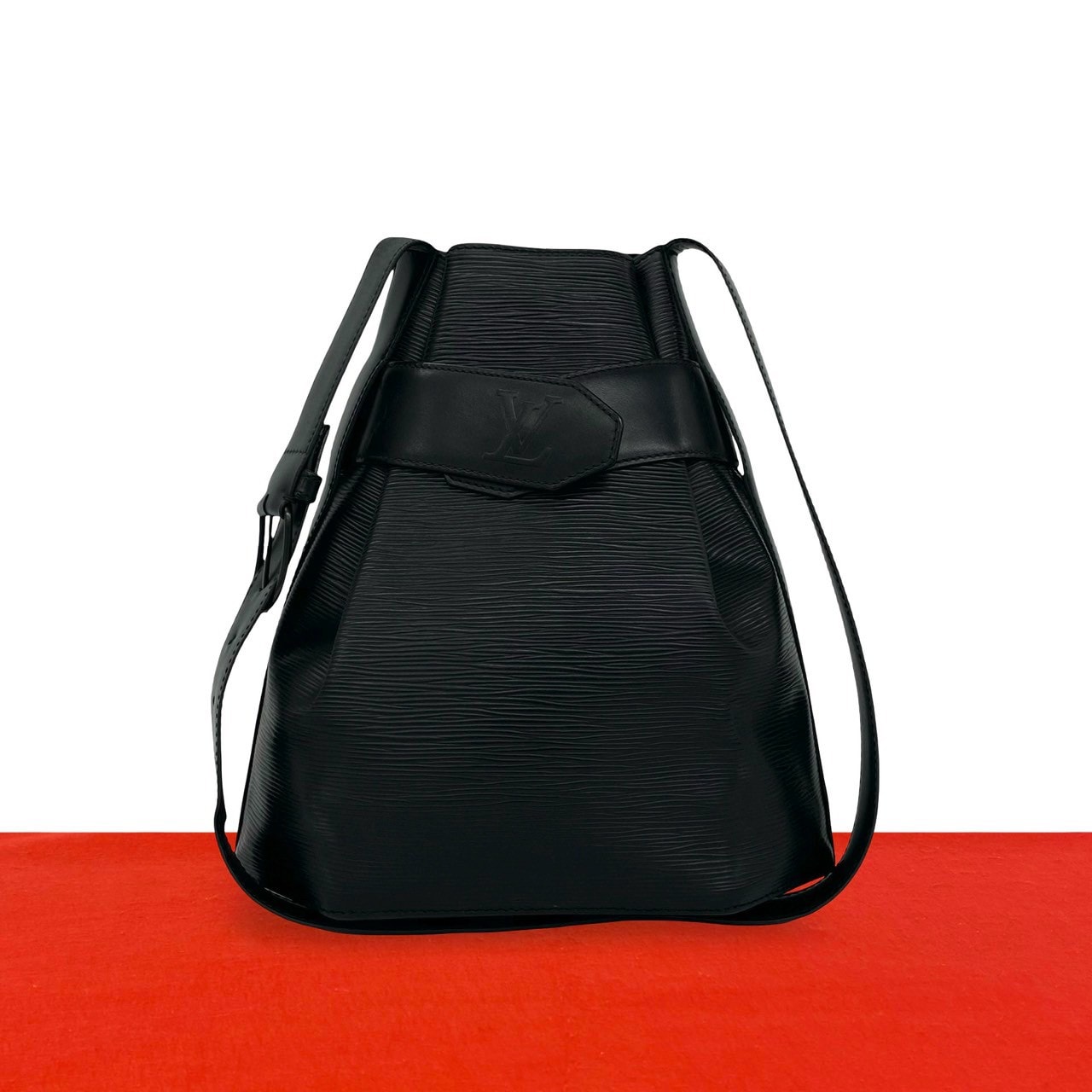 LOUIS VUITTON ルイヴィトン サック デ ポール PM エピ レザー ショルダーバッグ ノワール ブラック
 59951