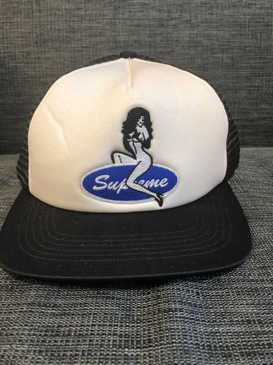 Supreme Pin Up Mesh Back 5-Panel "Black"